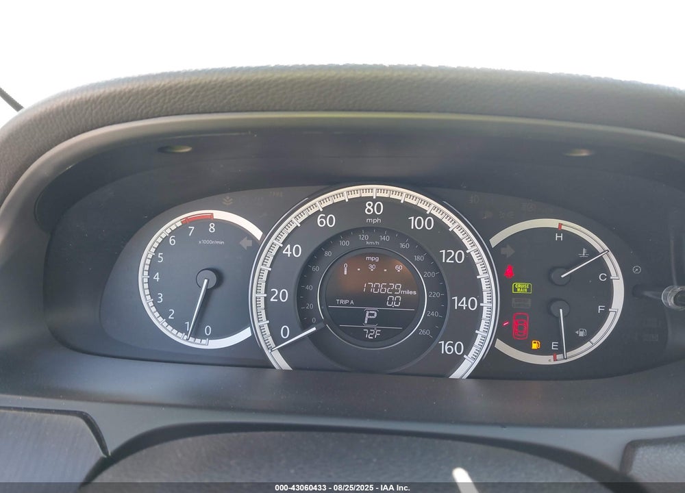 2015 HONDA ACCORD VIN: 1HGCR3F84FA009404