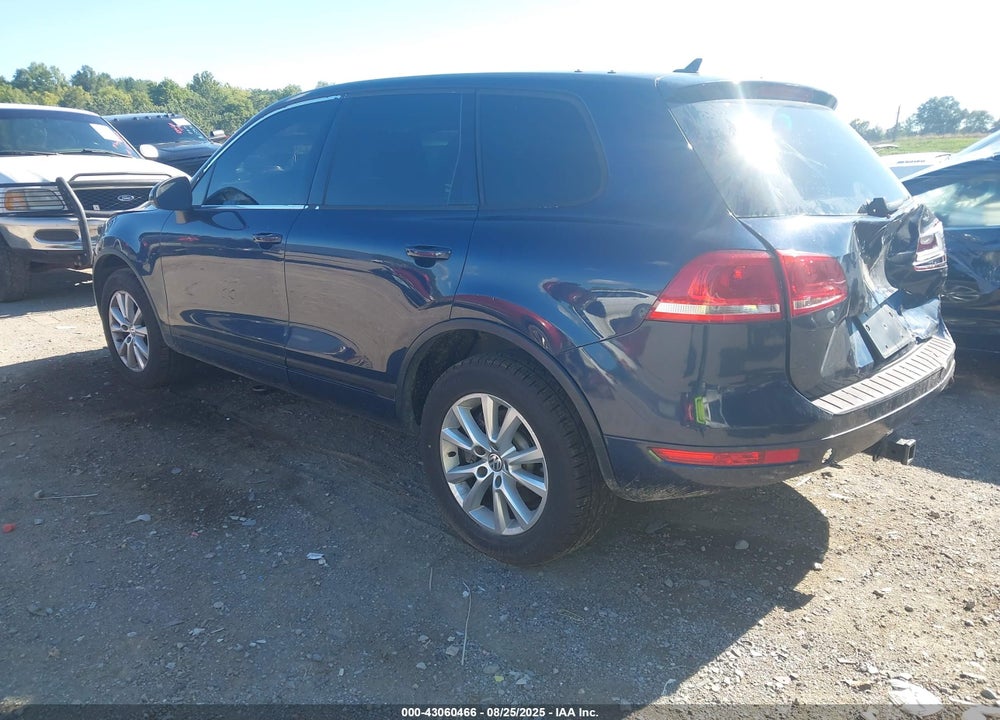 2014 VOLKSWAGEN TOUAREG VIN: WVGEF9BP7ED007770
