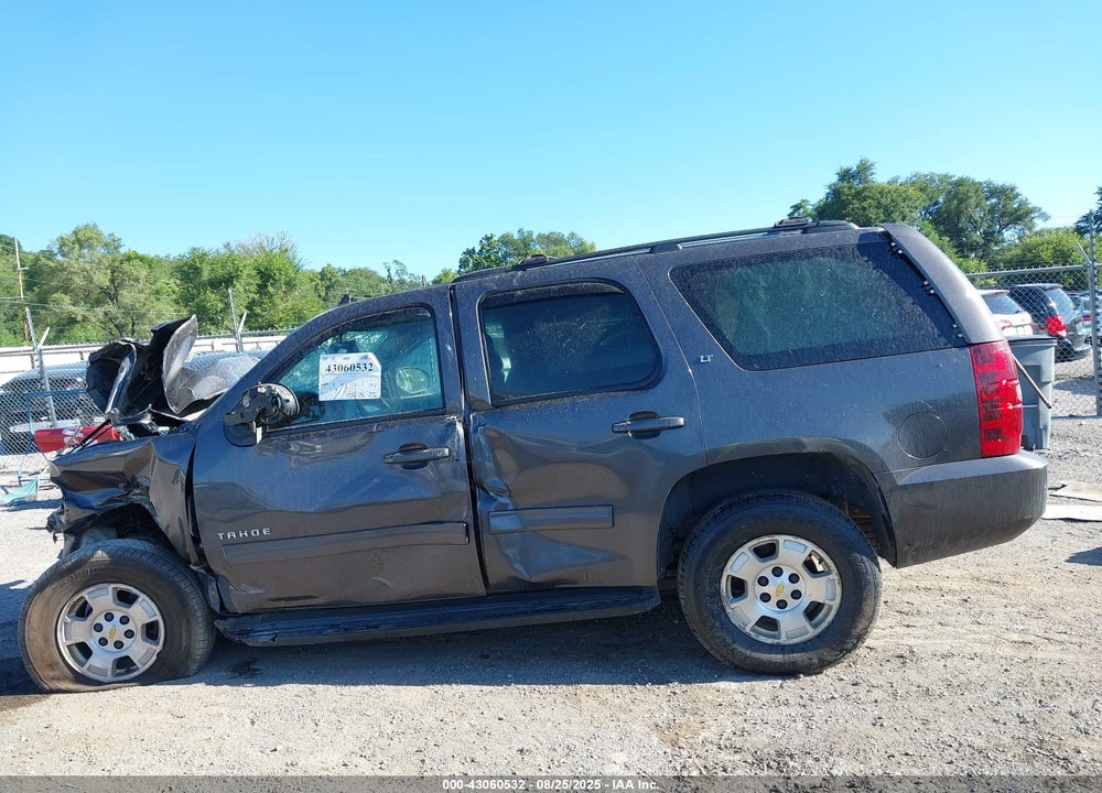 2010 CHEVROLET TAHOE VIN: 1GNUKBE09AR257565