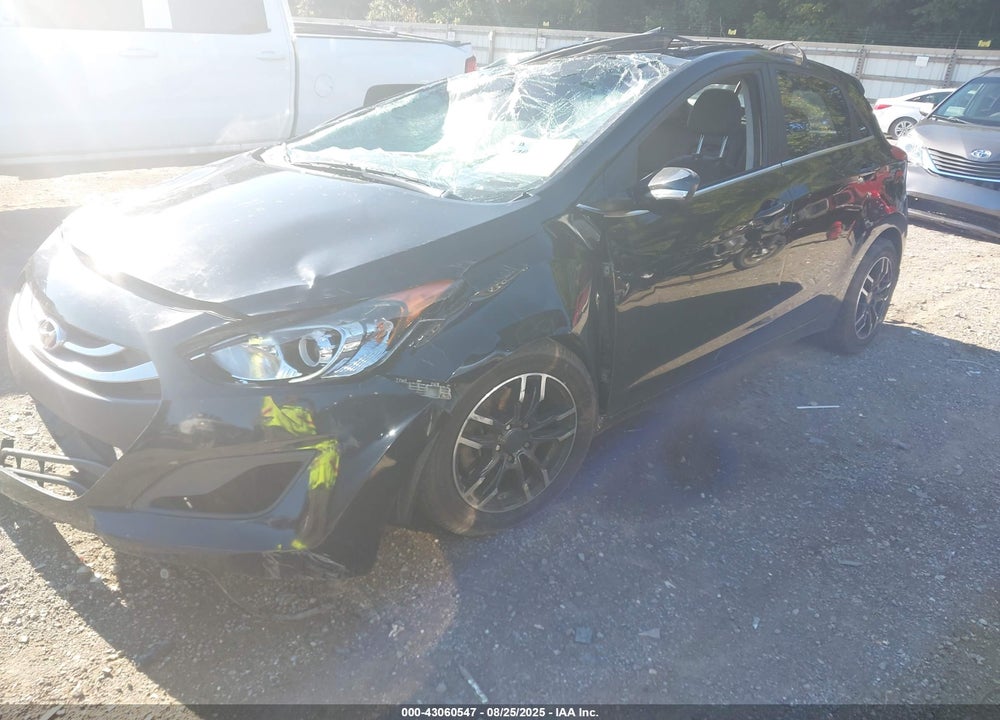 2014 HYUNDAI ELANTRA VIN: KMHD35LH5EU203680