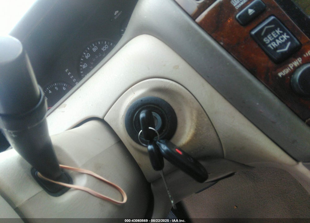 2003 TOYOTA AVALON XLS VIN: 4T1BF28B63U308002