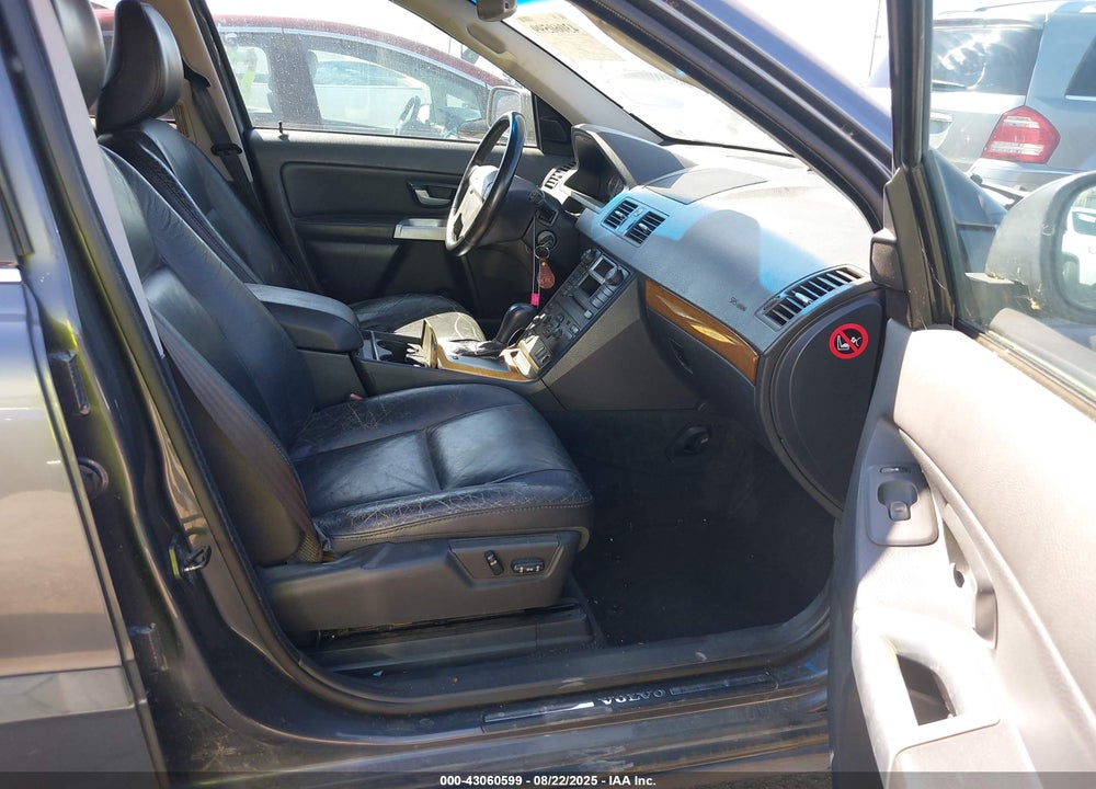 2006 VOLVO XC90 2.5T VIN: YV4CY592061227891