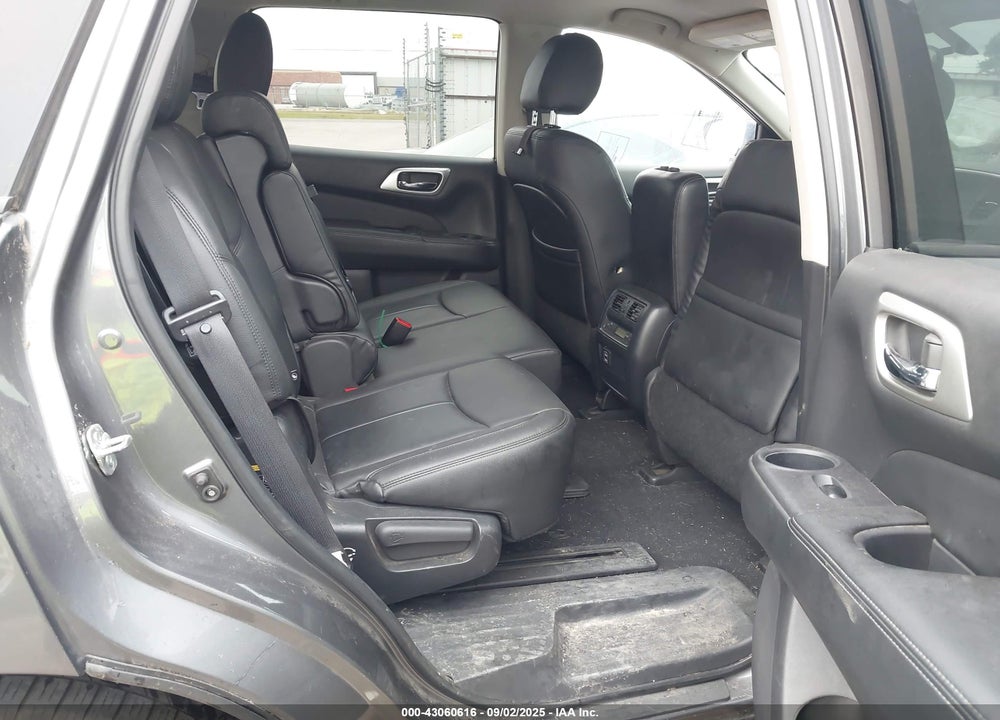 2018 NISSAN PATHFINDER VIN: 5N1DR2MM0JC619273