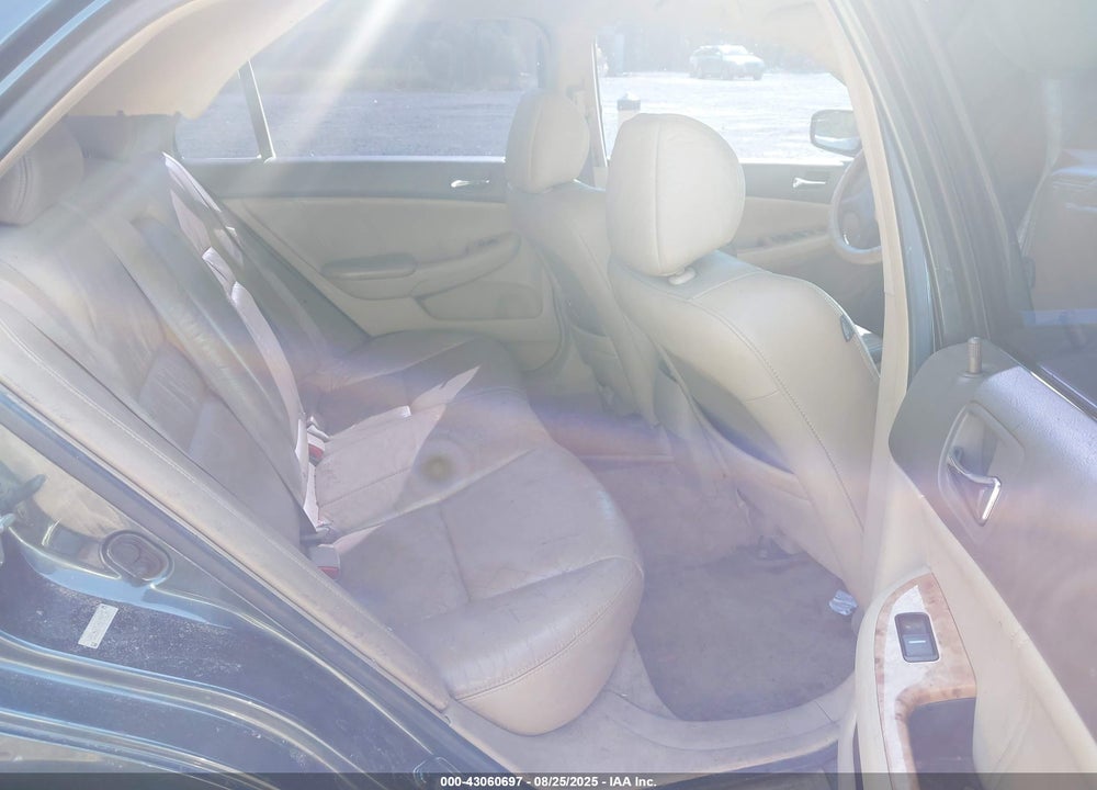 2004 HONDA ACCORD 3.0 EX VIN: 1HGCM66514A101136