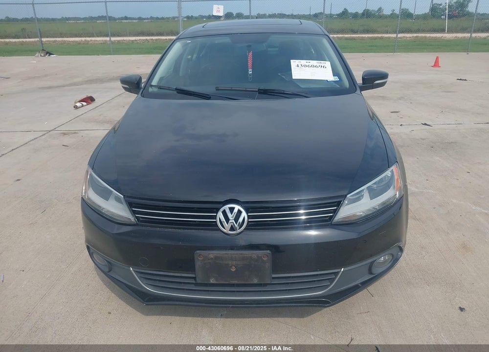 2013 VOLKSWAGEN JETTA VIN: 3VWLX7AJ4DM374748