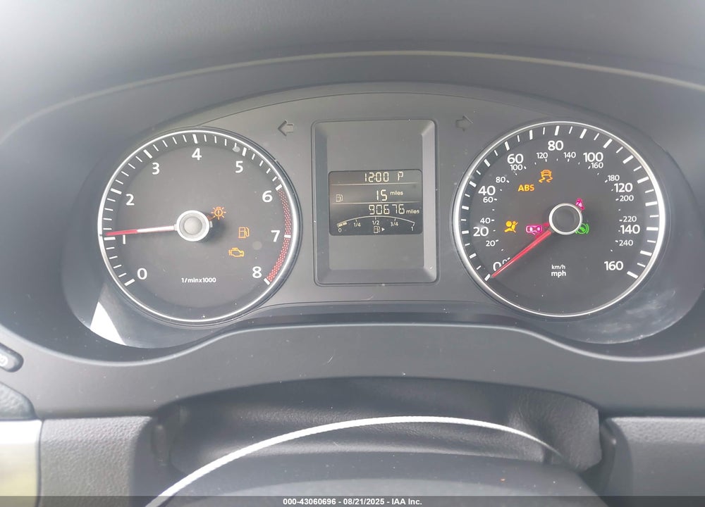 2013 VOLKSWAGEN JETTA VIN: 3VWLX7AJ4DM374748