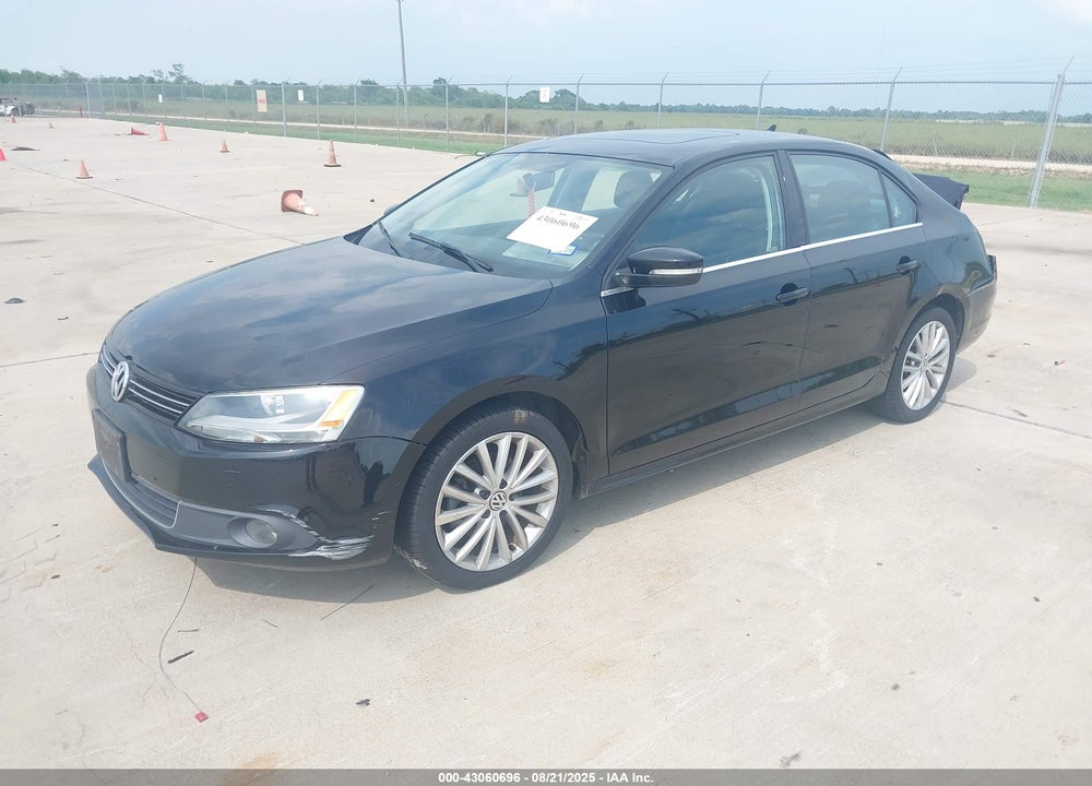 2013 VOLKSWAGEN JETTA VIN: 3VWLX7AJ4DM374748