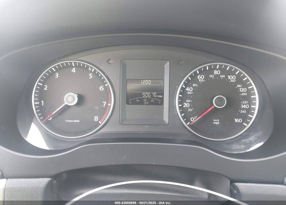 2013 VOLKSWAGEN JETTA VIN: 3VWLX7AJ4DM374748