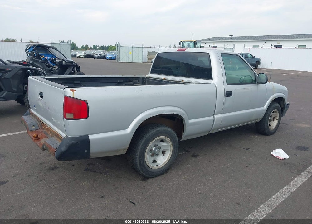 1996 CHEVROLET S TRUCK S10 VIN: 1GCCS1441T8113777