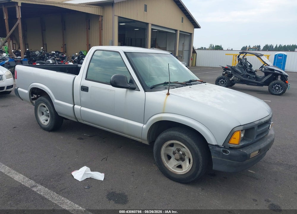 1996 CHEVROLET S TRUCK S10 VIN: 1GCCS1441T8113777