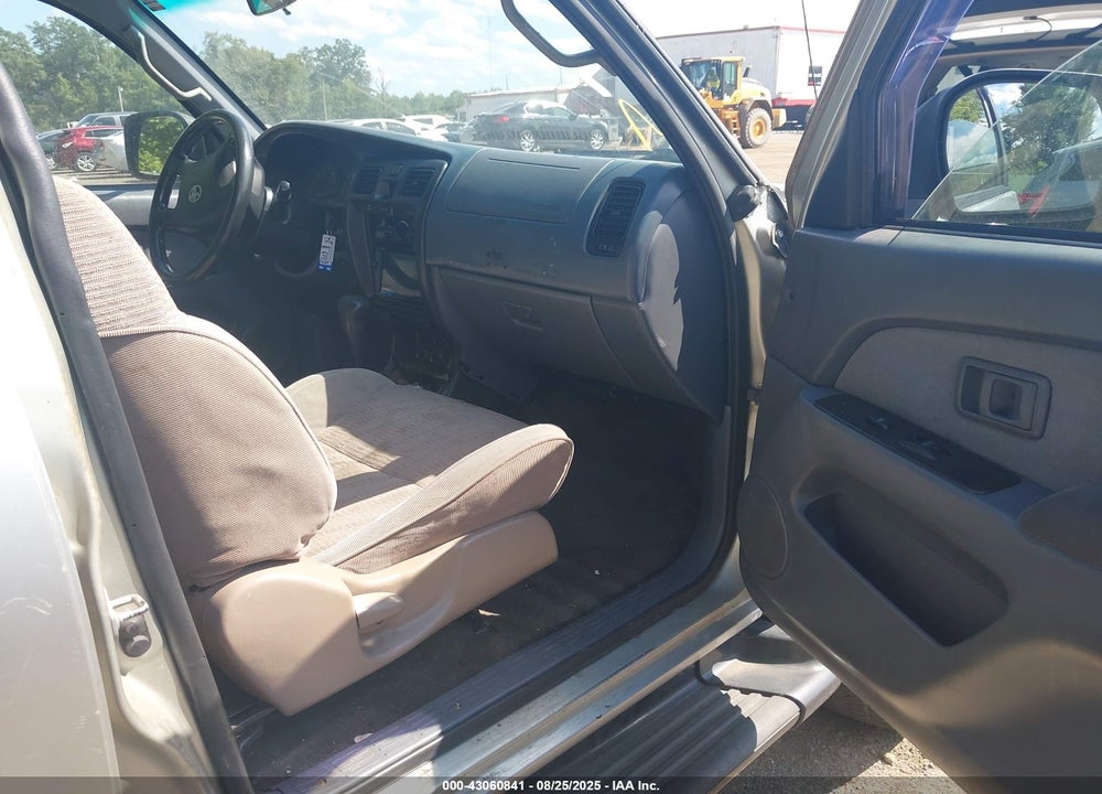 2000 TOYOTA 4RUNNER VIN: JT3GM84R6Y0063131