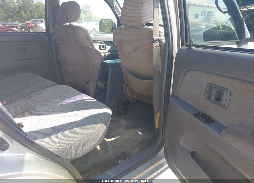 2000 TOYOTA 4RUNNER VIN: JT3GM84R6Y0063131