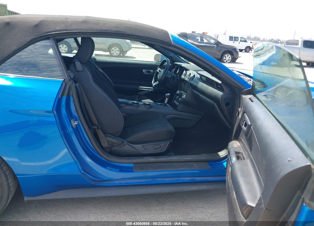 2021 FORD MUSTANG VIN: 1FATP8UH4M5140557
