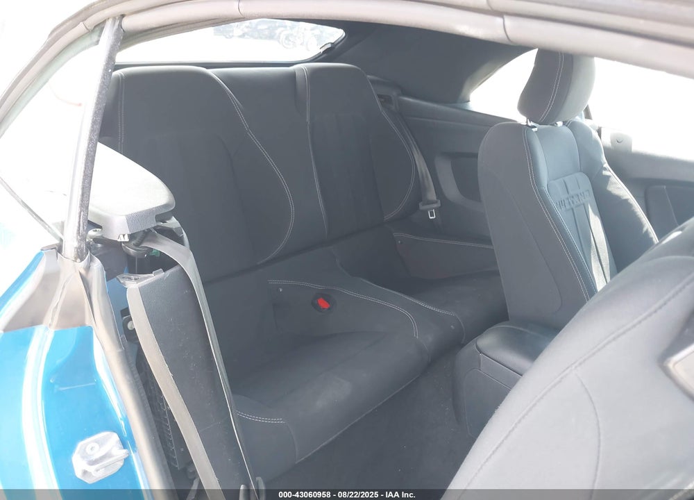 2021 FORD MUSTANG VIN: 1FATP8UH4M5140557
