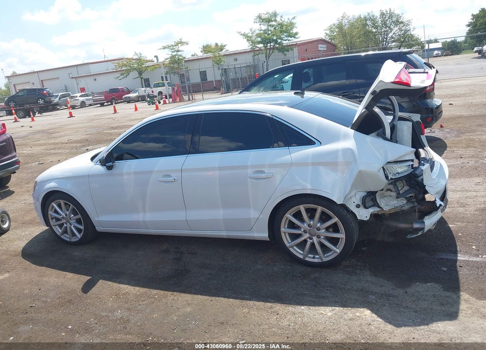2015 AUDI A3 VIN: WAUEFGFF6F1085581