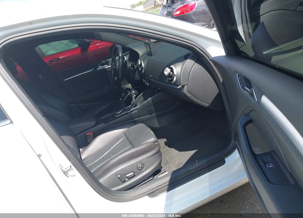 2015 AUDI A3 VIN: WAUEFGFF6F1085581