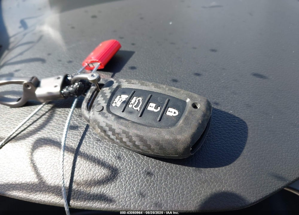 2019 HYUNDAI TUCSON VIN: KM8J3CALXKU880413