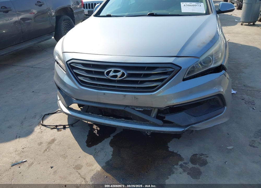 2015 HYUNDAI SONATA VIN: 5NPE34AF3FH044321