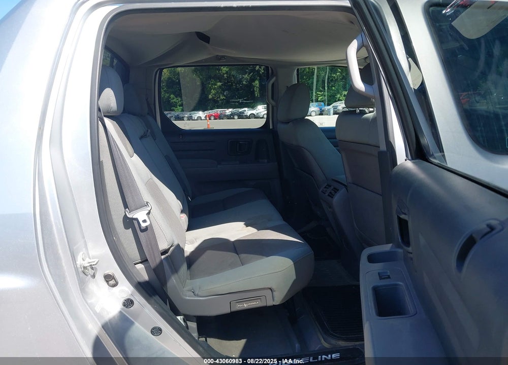2011 HONDA RIDGELINE VIN: 5FPYK1F42BB451665