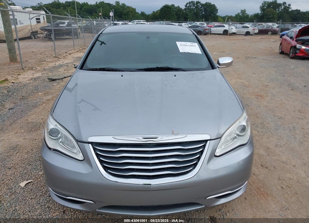 2013 CHRYSLER 200 LIMITED VIN: 1C3CCBCG2DN573195
