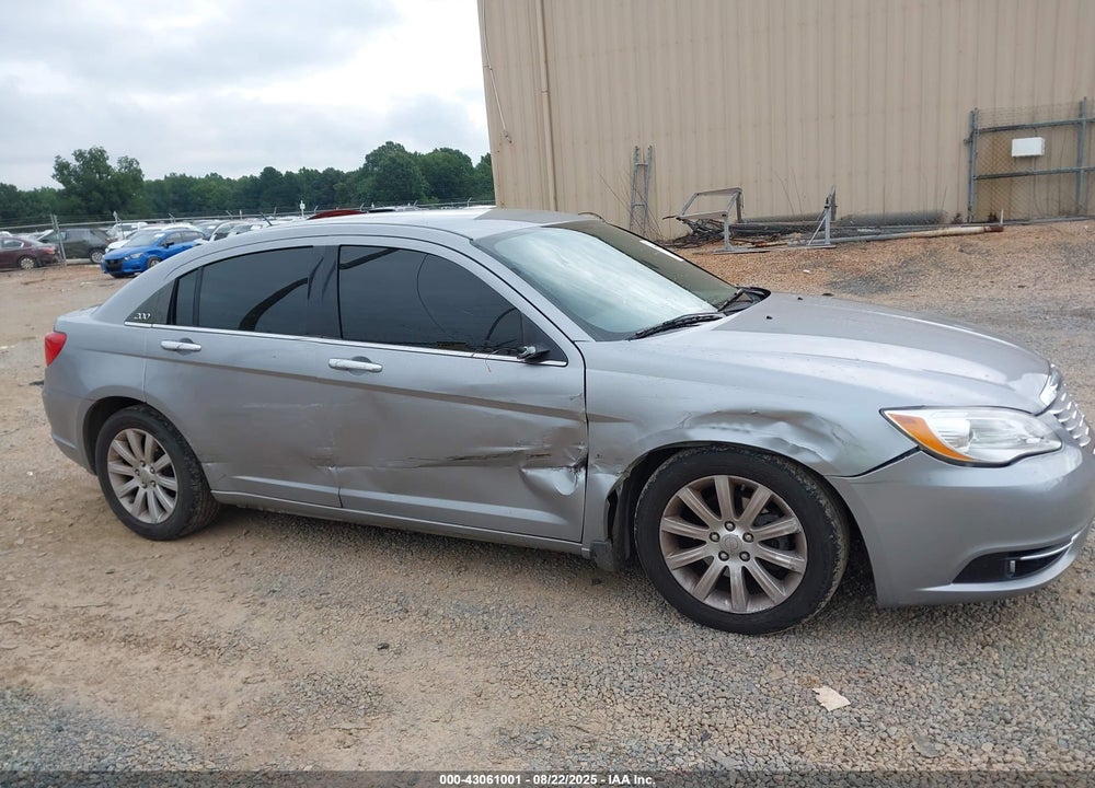 2013 CHRYSLER 200 LIMITED VIN: 1C3CCBCG2DN573195