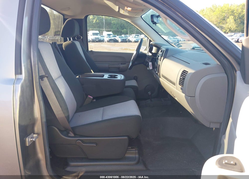2009 CHEVROLET SILVERADO 1500 VIN: 1GCEK14019Z205979