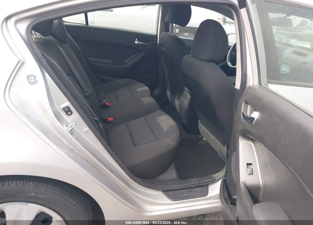 2016 KIA FORTE VIN: KNAFK4A67G5615850
