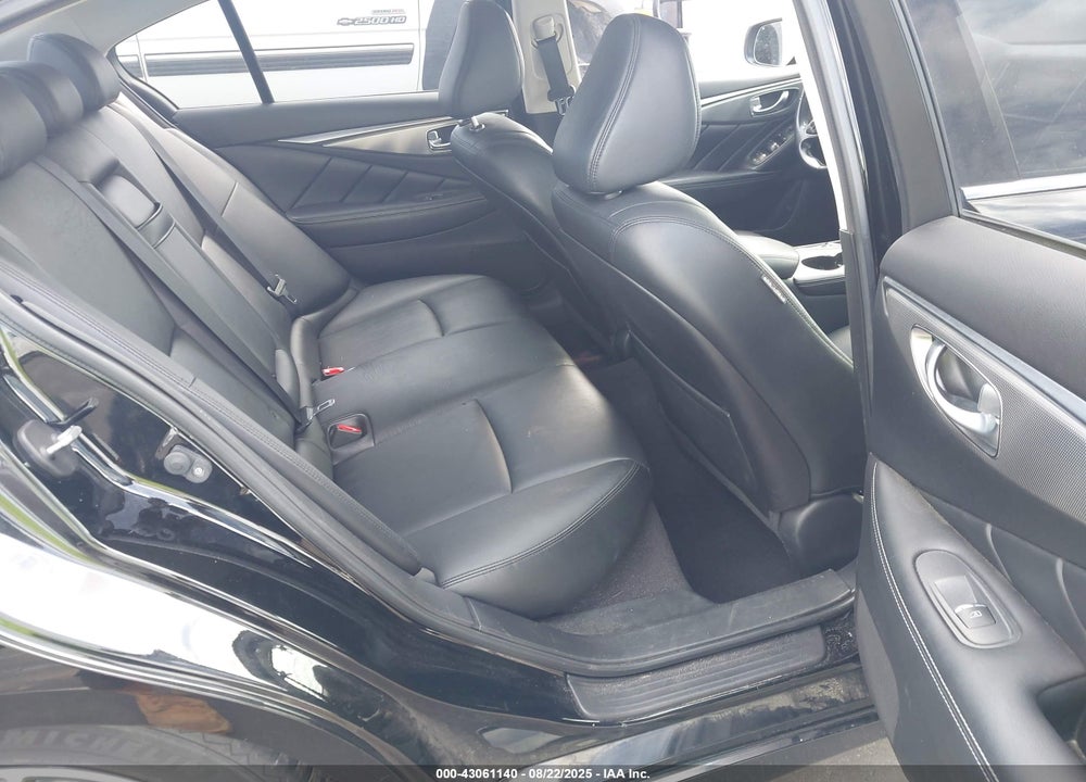 2015 INFINITI Q50 VIN: JN1BV7AP3FM357918