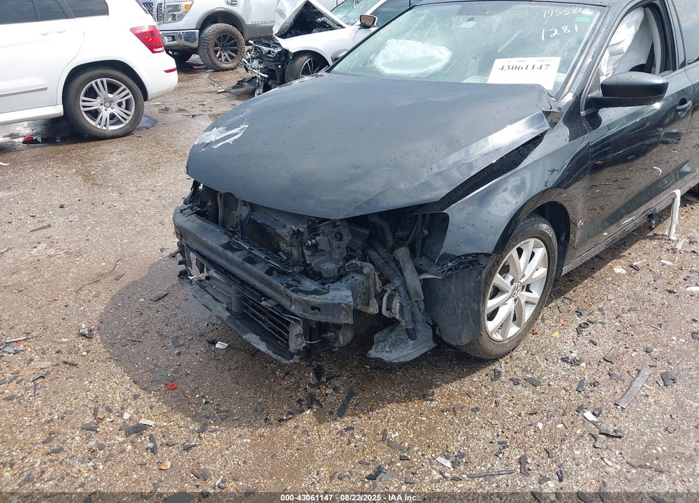 2015 VOLKSWAGEN JETTA VIN: 3VWD17AJ8FM219807