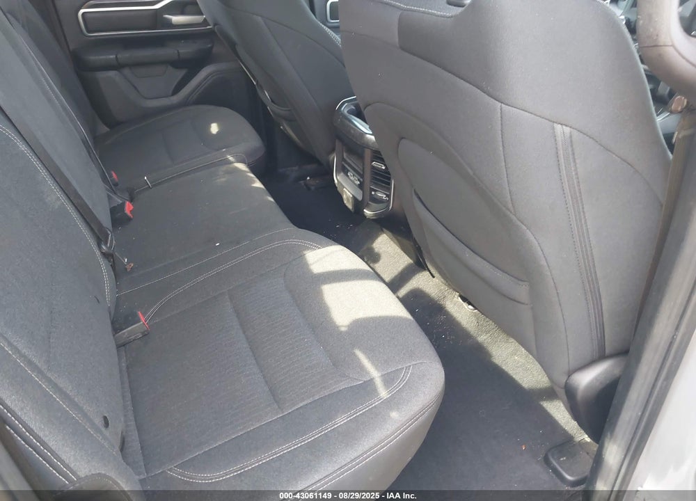 2019 RAM 1500 VIN: 1C6RREBT2KN514060