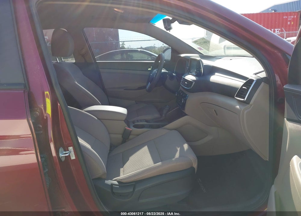 2019 HYUNDAI TUCSON VIN: KM8J3CAL2KU839659