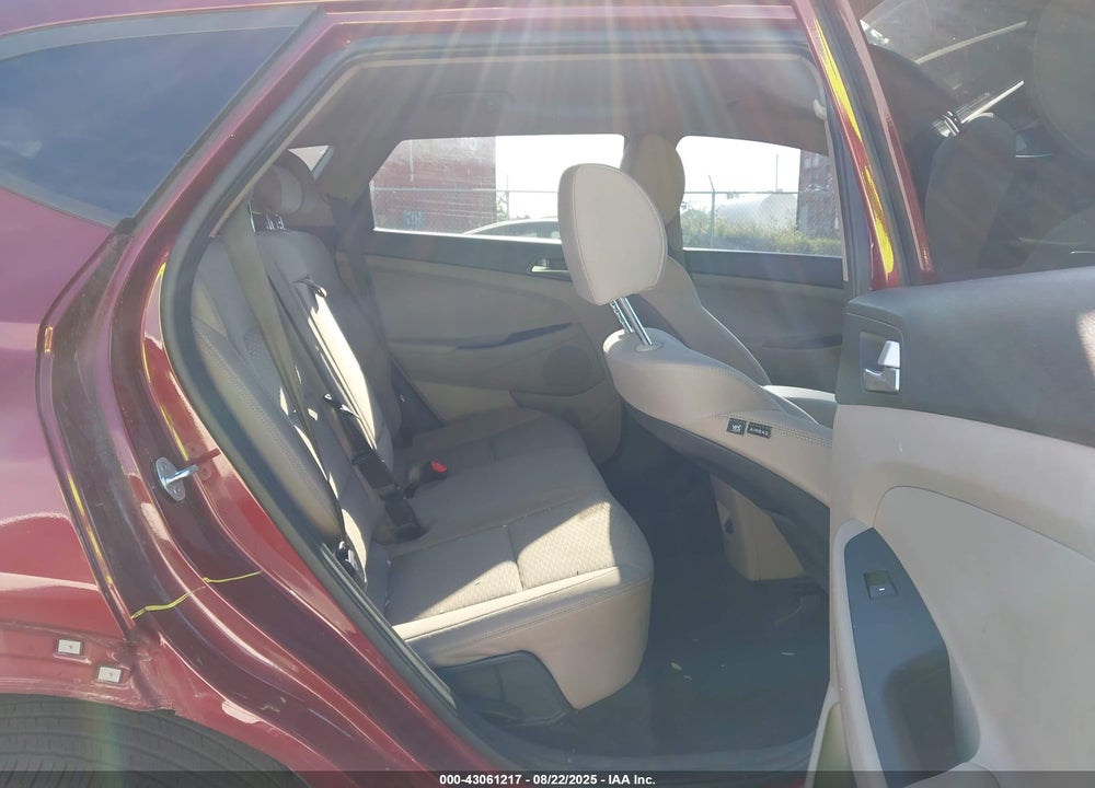 2019 HYUNDAI TUCSON VIN: KM8J3CAL2KU839659