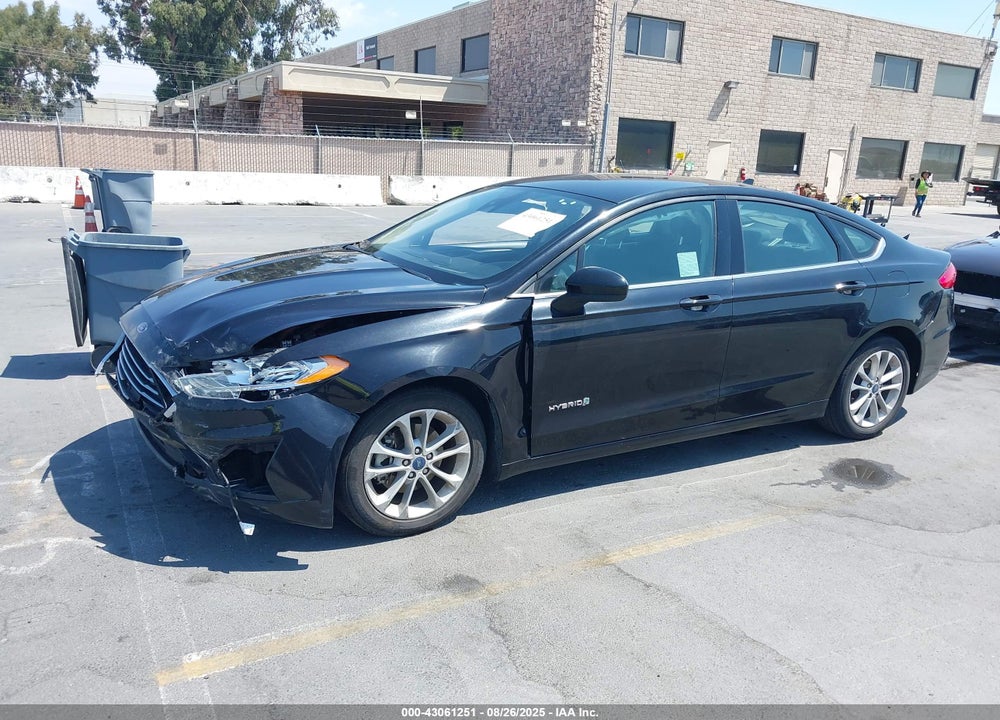 2019 FORD FUSION VIN: 3FA6P0LU4KR104536