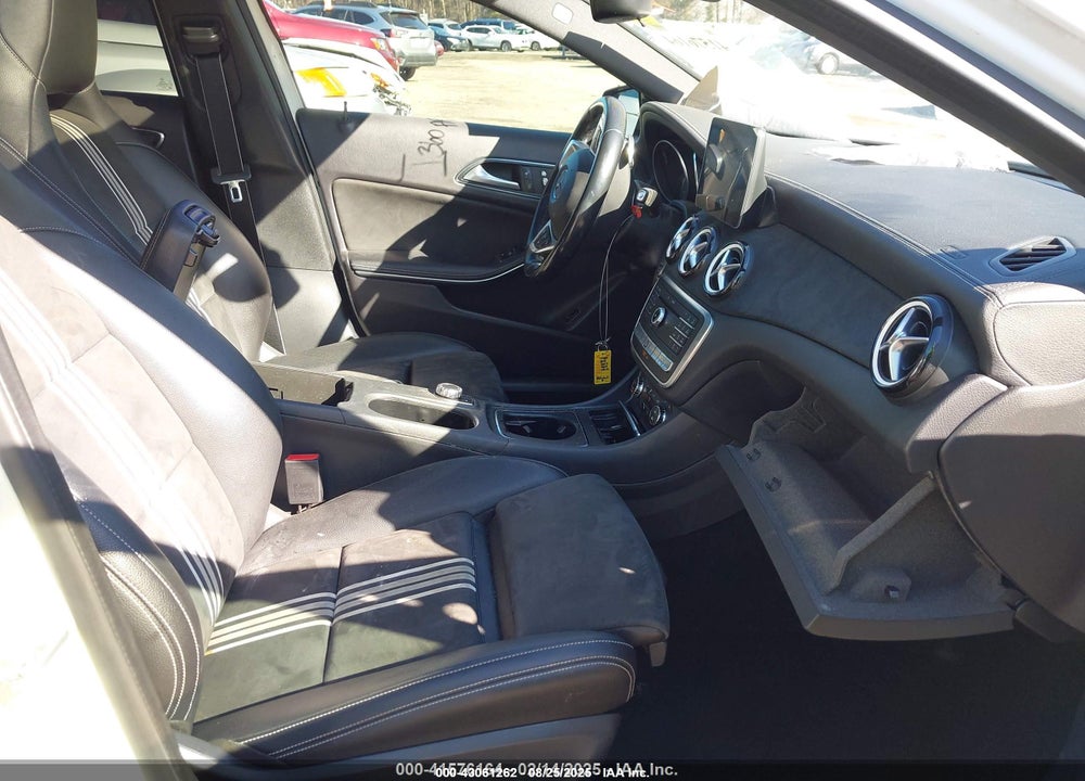 2018 MERCEDES-BENZ GLA-CLASS VIN: WDCTG4GB8JJ382405
