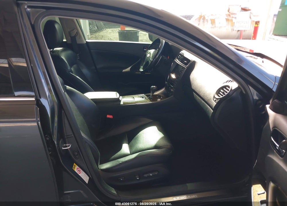 2010 LEXUS IS 250 VIN: JTHCF5C26A5041855