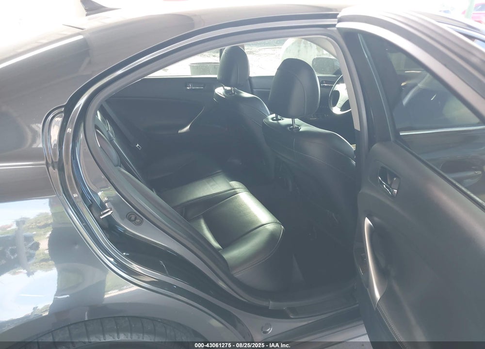 2010 LEXUS IS 250 VIN: JTHCF5C26A5041855