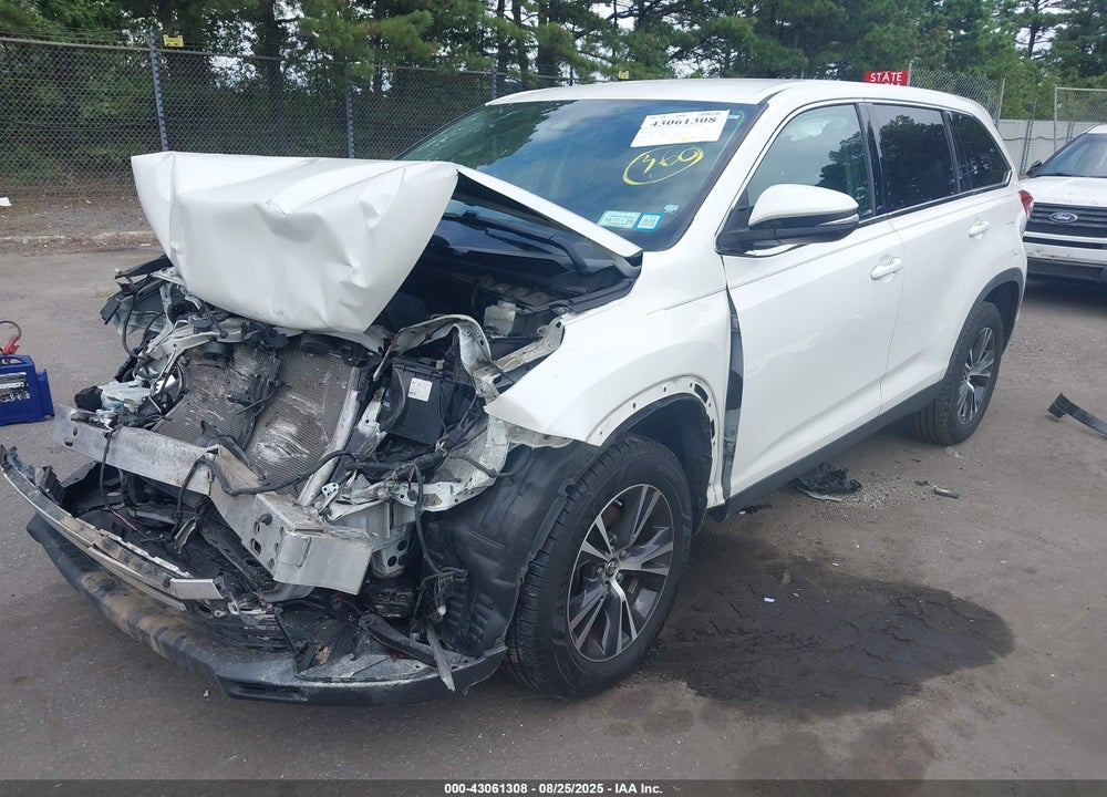 2019 TOYOTA HIGHLANDER VIN: 5TDZARFH4KS056903