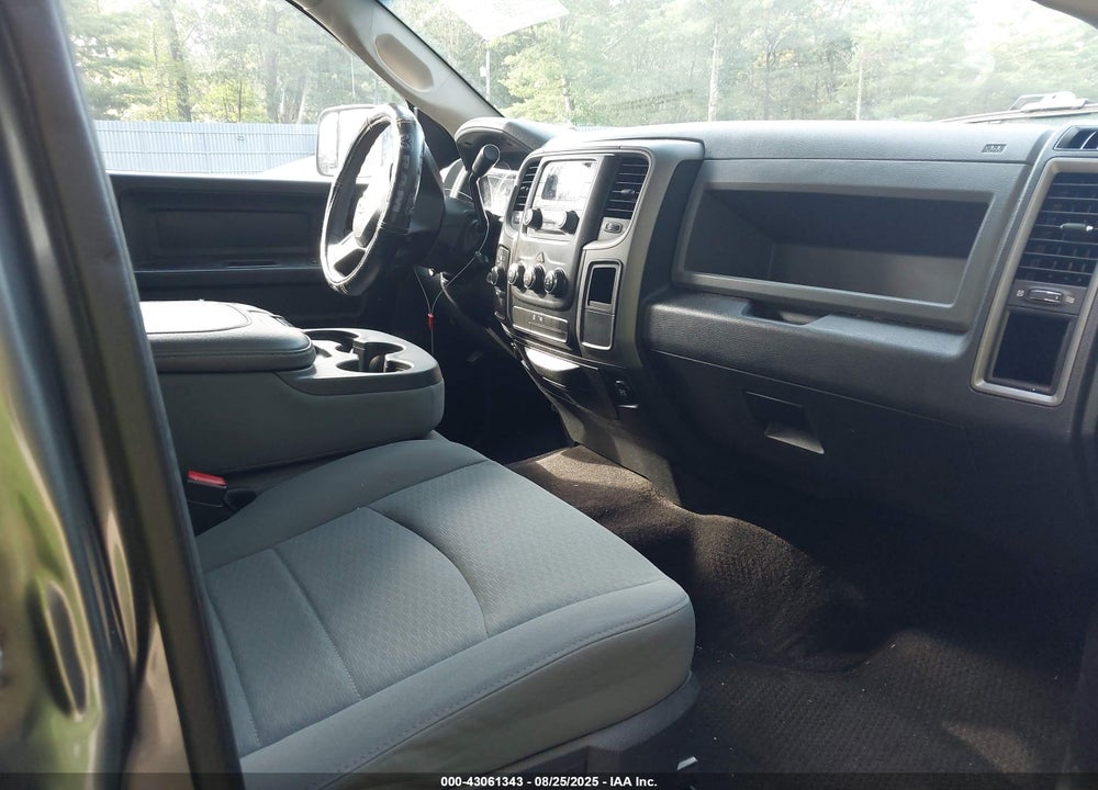 2013 RAM 1500 VIN: 1C6RR7KT2DS520053