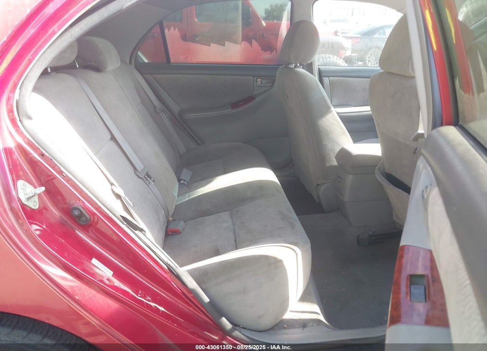 2007 TOYOTA COROLLA LE VIN: 1NXBR32EX7Z784257