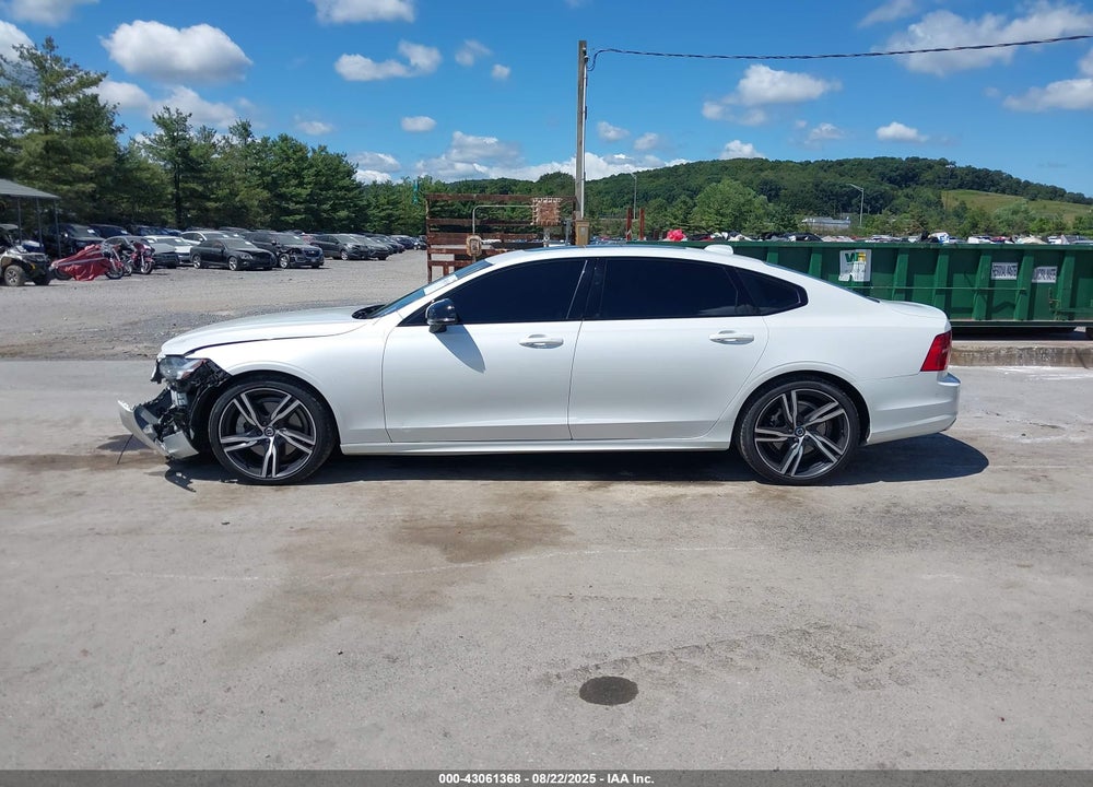 2020 VOLVO S90 VIN: LVYA22MT1LP170564