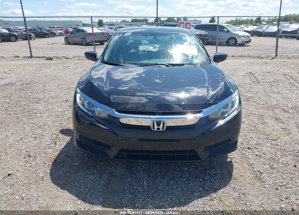 2017 HONDA CIVIC VIN: 19XFC2F58HE000802