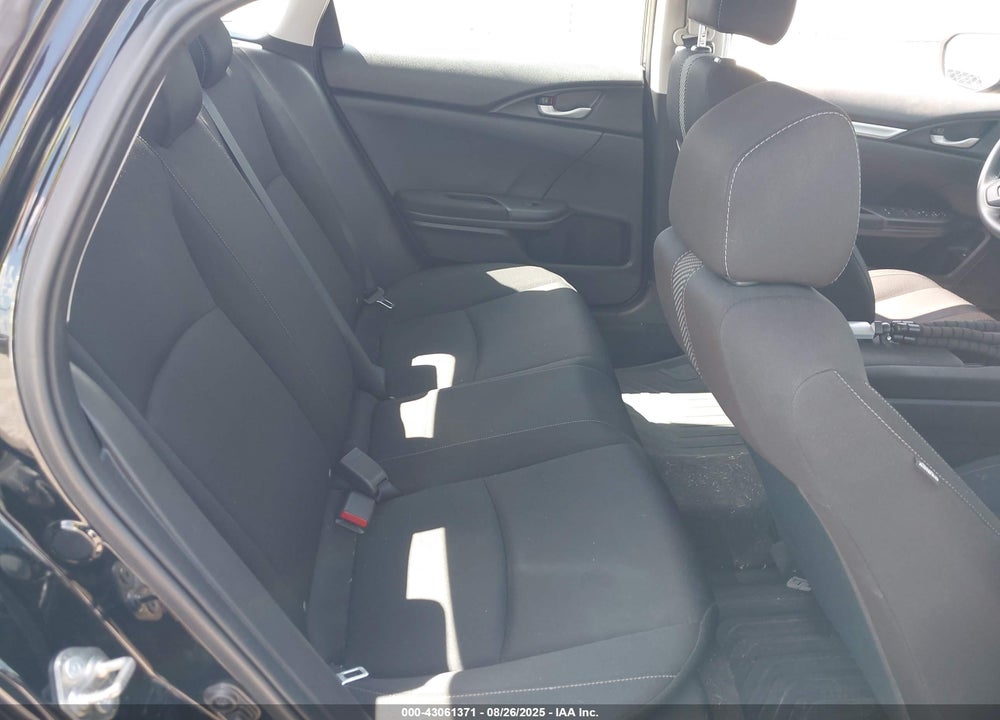 2017 HONDA CIVIC VIN: 19XFC2F58HE000802