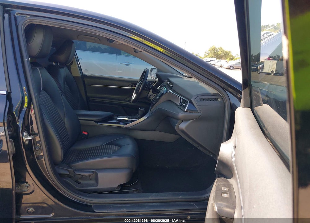 2020 TOYOTA CAMRY VIN: 4T1G11AK6LU334088