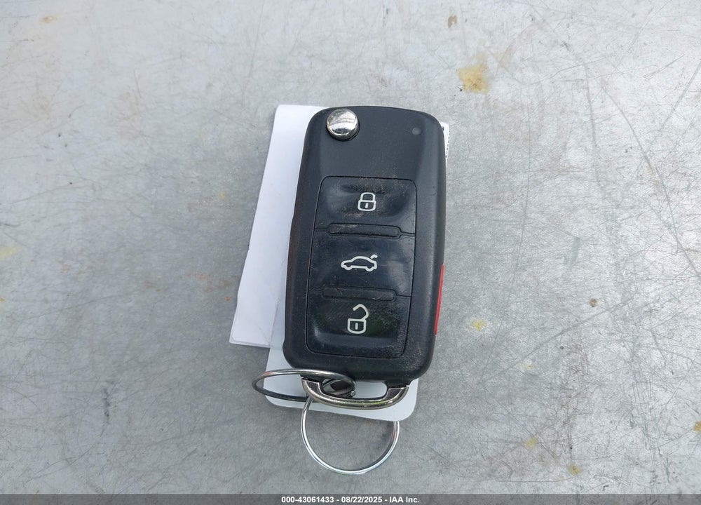 2016 VOLKSWAGEN JETTA VIN: 3VWD67AJ9GM323399