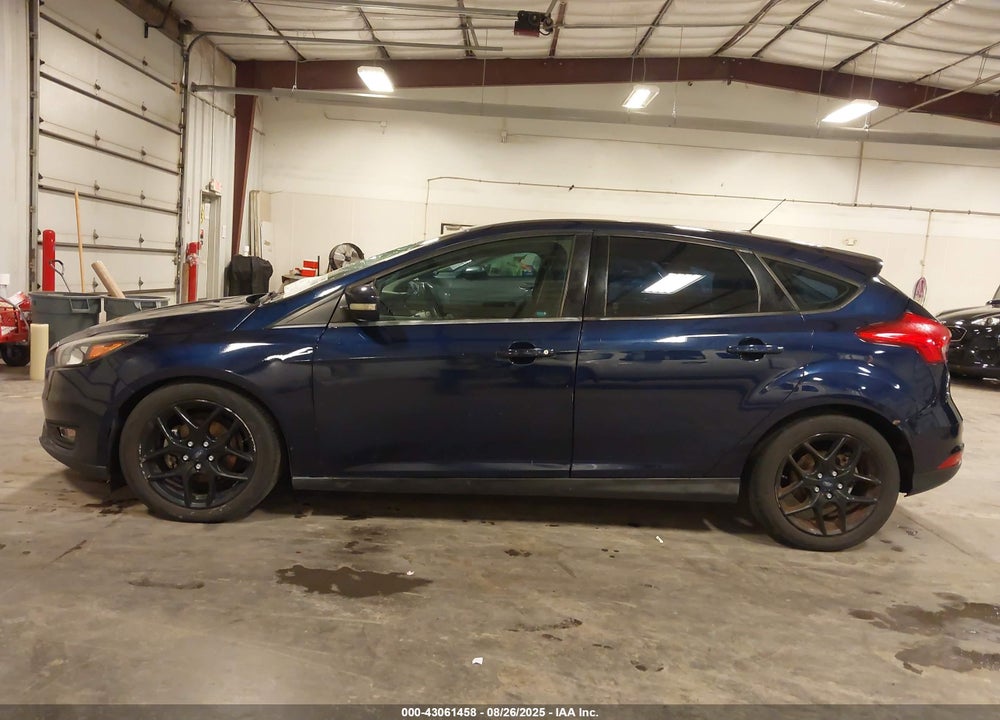 2016 FORD FOCUS VIN: 1FADP3K24GL253981