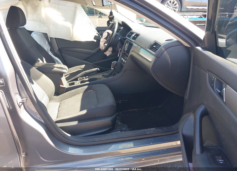 2012 VOLKSWAGEN PASSAT VIN: 1VWAH7A32CC011337
