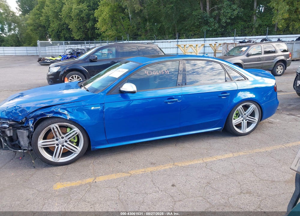 2010 AUDI S4 3.0 PREMIUM PLUS VIN: WAUDGAFL2AA022546