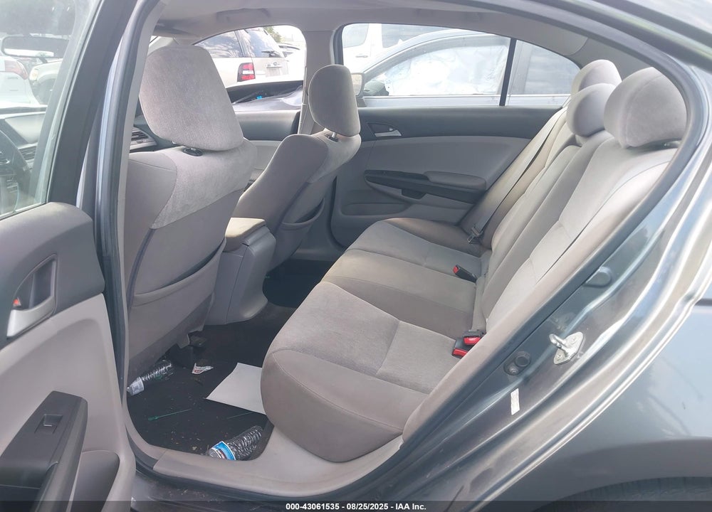 2010 HONDA ACCORD VIN: 1HGCP2F40AA018817