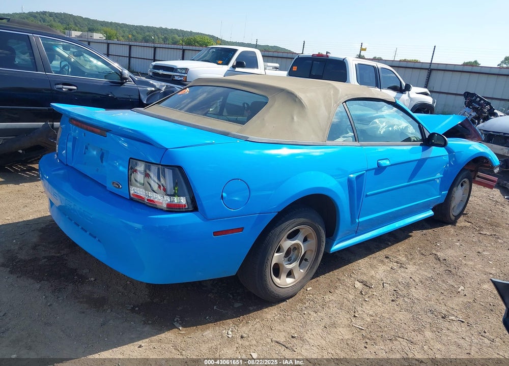 2000 FORD MUSTANG VIN: 1FAFP4444YF186845