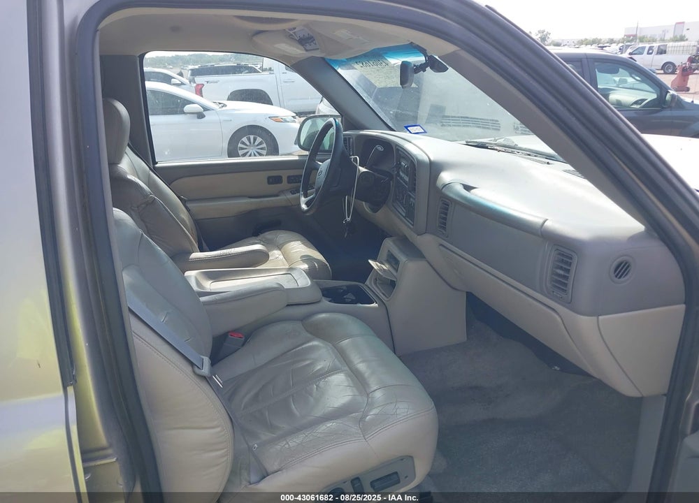 2002 CHEVROLET TAHOE LT VIN: 1GNEC13Z22R138125